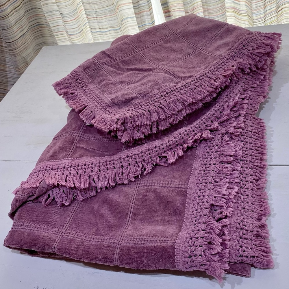 Vintage Velour Fringed Bedding - Bedspread & Sham